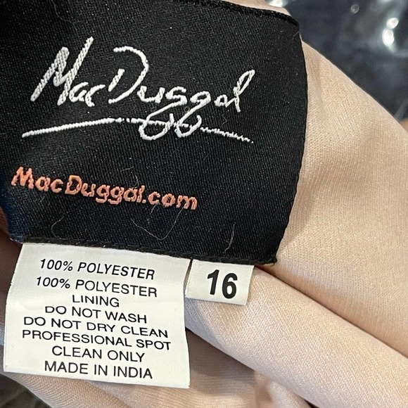 NEW MAC DUGGAL EMBELLISHED BLUSH CAP SLEEVE FAUX WRAP TRUMPET GOWN SIZE 16 - Picture 14 of 16